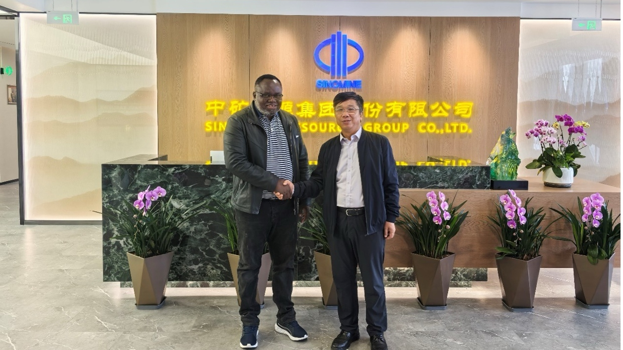 赞比亚矿业部部长一行到访w66利来集团总部